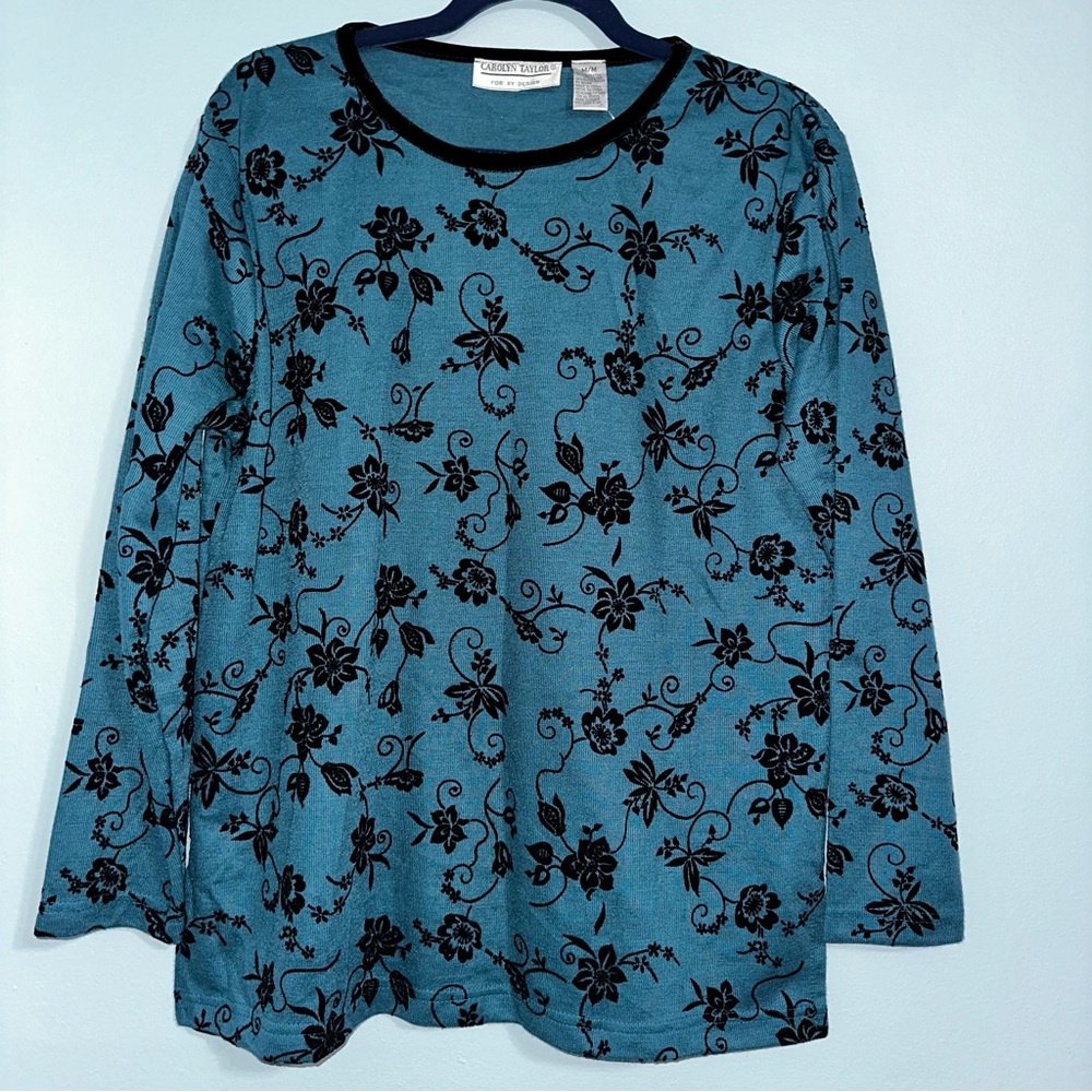 🦋 NWT Carolyn Taylor for by Design Floral Blouse Medium Velvet Neckline